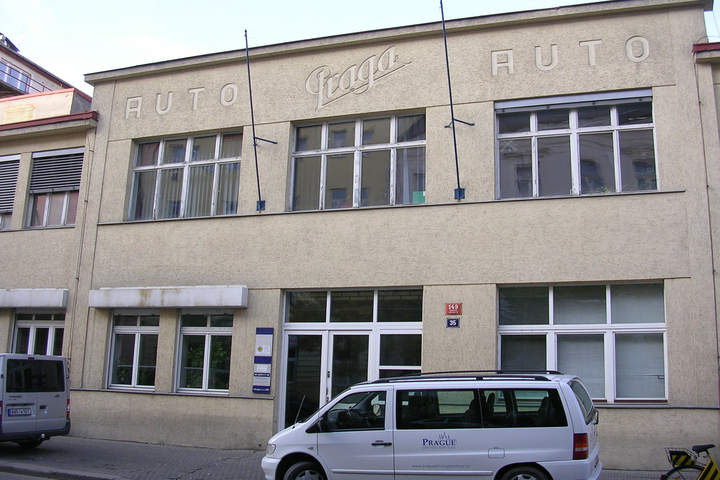 /uploads/posts/01d35557deba79aa3e342767efbe2a718e9e8f30/images/Praga_Pernerova.png