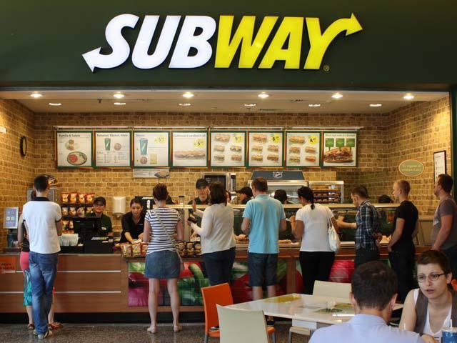 /uploads/posts/0f22a39ffbb260519f4656cd0671f7672d7445d4/images/8-subway-iulius-mall-cluj.jpg
