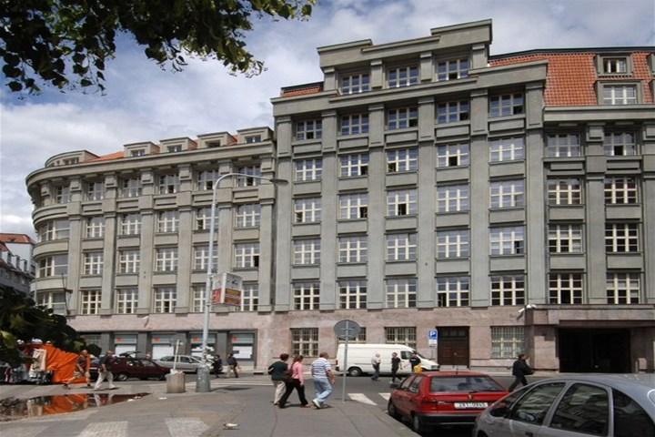 /uploads/posts/4287ae26c60756059c535a32afce3c5016da3659/images/skoduv_palac_praha.png