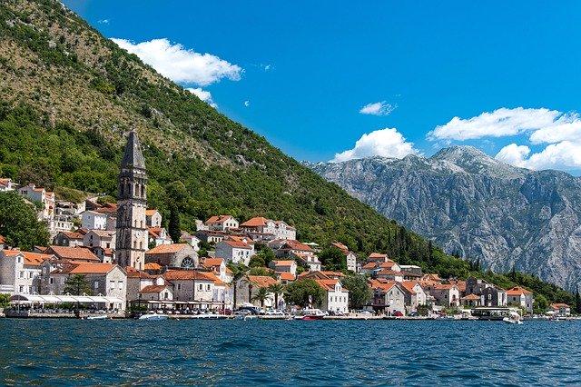 /uploads/posts/4a83f219bc62090df564626d987a1d4fcd88c976/images/perast-4612526_640.jpg