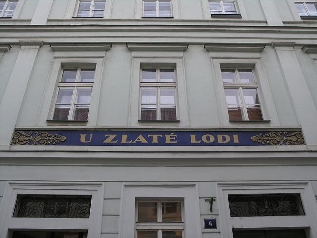 /uploads/posts/4fbc47eda707959cb7957c612805dd282494752c/images/U-zlate-lodi.png