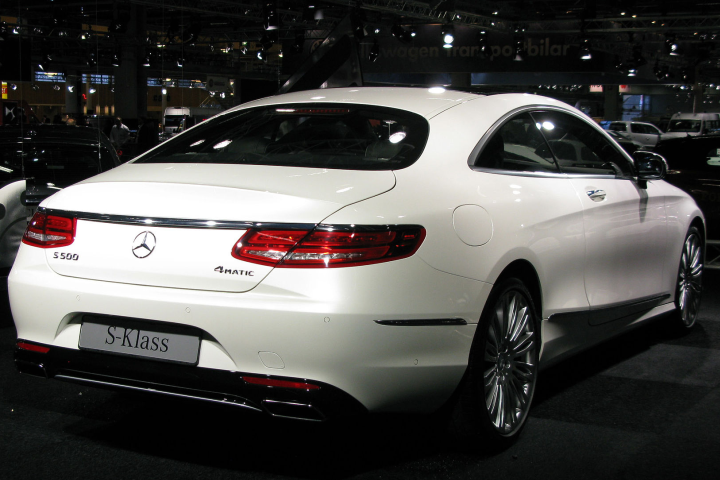 /uploads/posts/674da5821886de4e1ec440a9d24dfbcb6b450db3/images/Mercedes-Benz_C217_rr.png