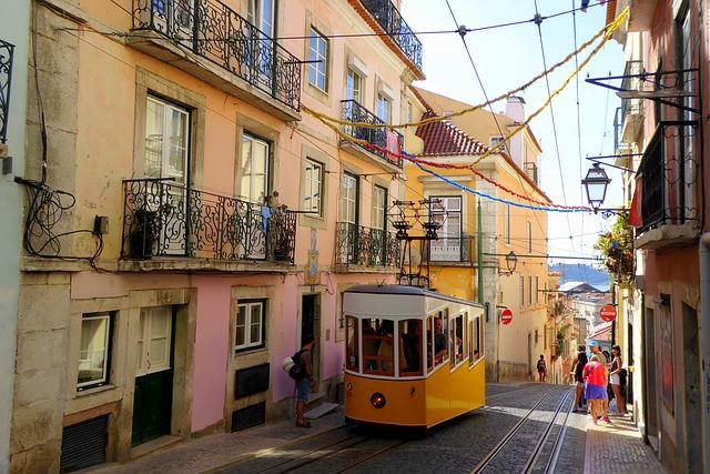 /uploads/posts/728cb21567e31b2d689fb0f60942de2e8748a97a/images/lisbon-2898787_640.jpg