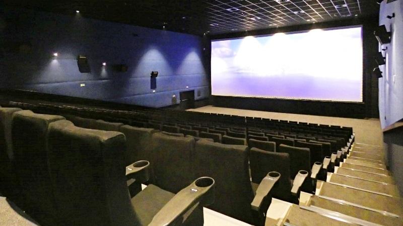 /uploads/posts/b7681a930cabd1e17394c46470b59578e7c3c3e2/images/cinema_one_laserplex_aushopping_satu_mare_2_10404000.jpg