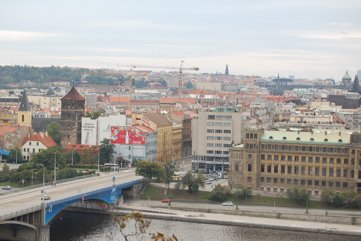 /uploads/posts/c4eb81db4b279623d29d5c4d69d0728de094f311/images/prague.png