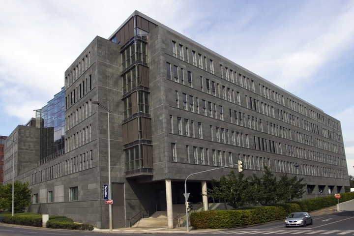 /uploads/posts/d2dadf03f61d8746ca92ce8571d192cc0158e8e8/images/Nile_House_exterior.png