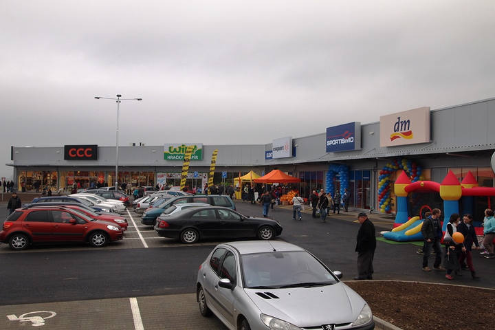 /uploads/posts/e44f0aee89c4a1f4c4b7f810281d8af01ccb60ed/images/CPI_Retail_Park_slav_J.png